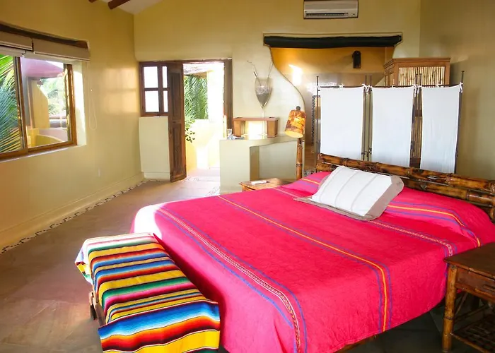 Casa Kaukan Hotel Zihuatanejo